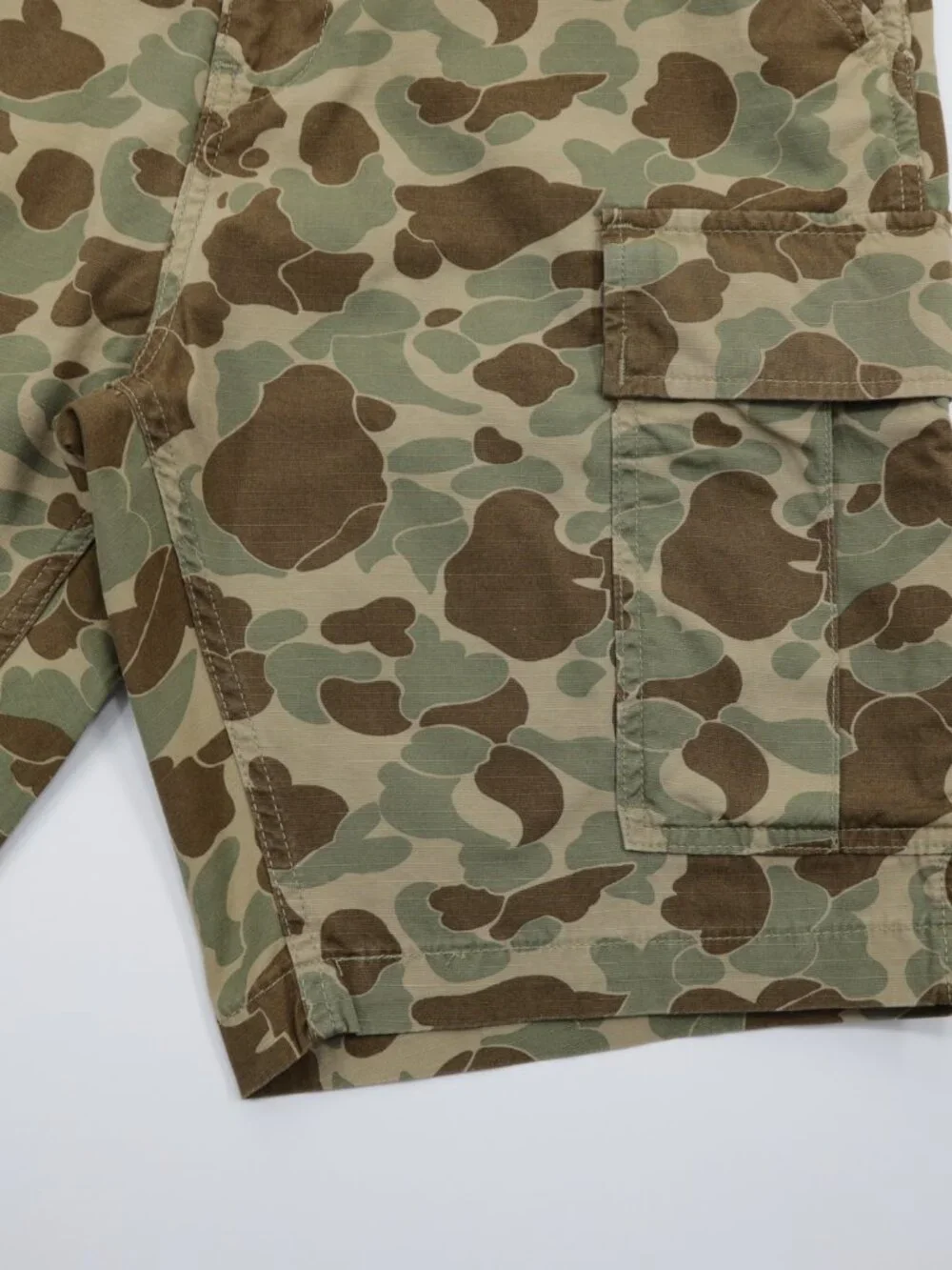 Levi's Men's Carrier Cargo Cotton Camo Comfortable Shorts‎ Green/Brown Size 34